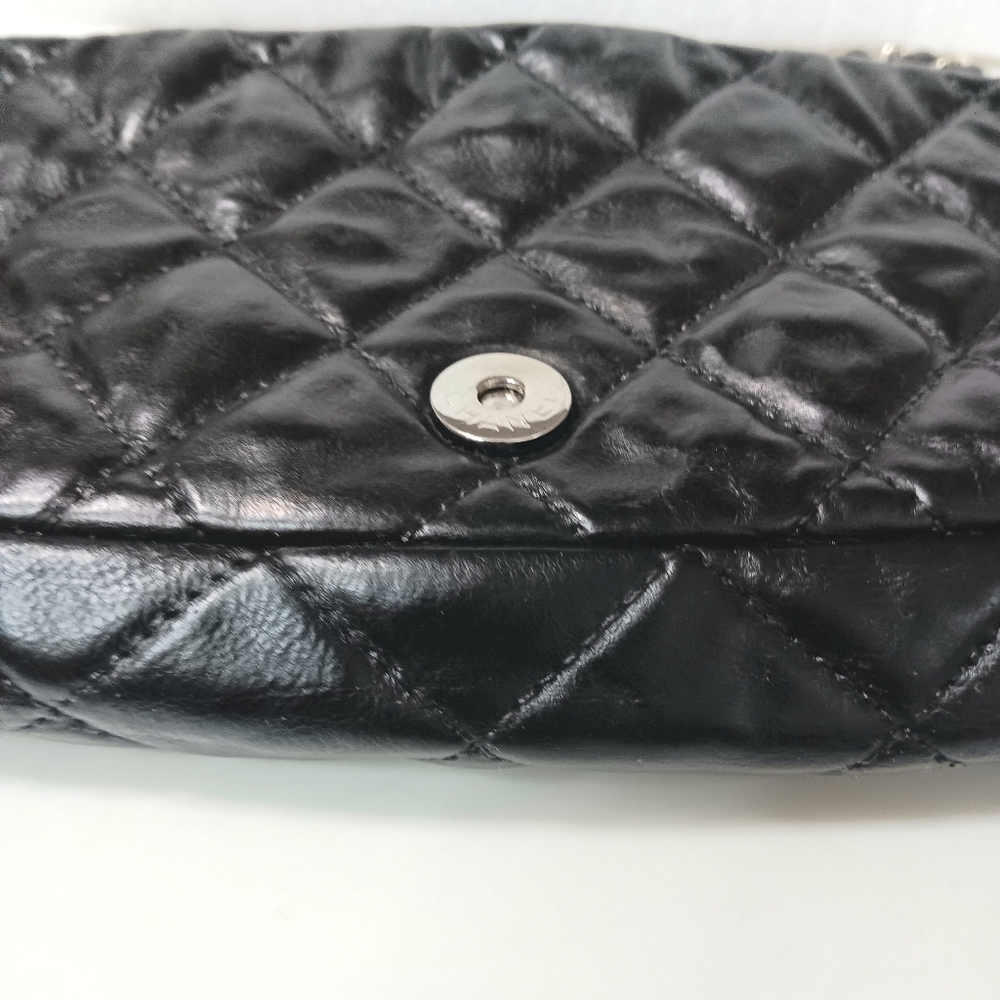 ​🖤 CHANEL "Chain Me" Quilted Flap Bag Black Lambskin Silver Hardware - Picture 6 of 15